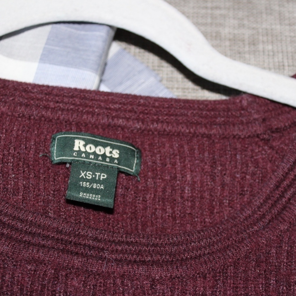 ROOTS VGC SWEATER - Picture 3 of 3